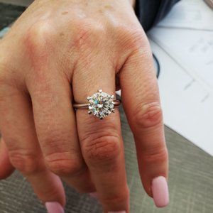 4 Carats moissanite engagement ring in 925 sterling silver band D-FL